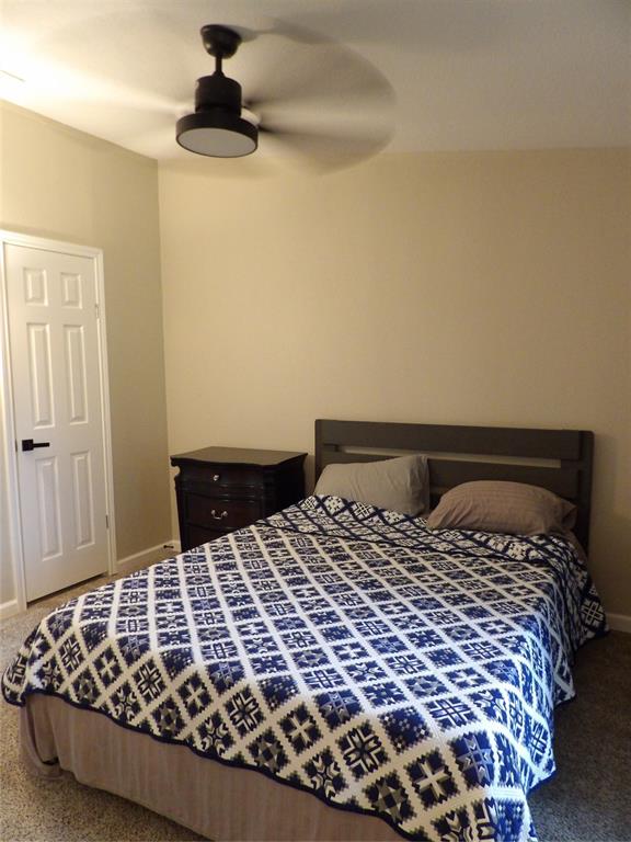 816 Preston Road, Red Oak, TX 75154