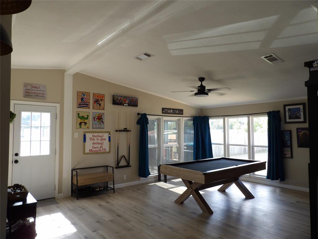 816 Preston Road, Red Oak, TX 75154