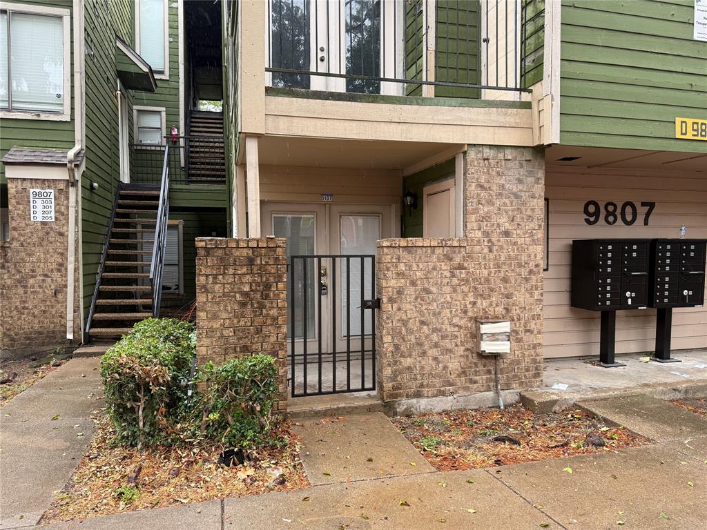 9807 Walnut Street, #107, Dallas, TX 75243
