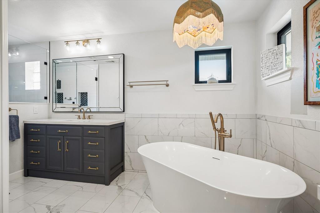 4317 Echo Glen Drive, Dallas, TX 75244