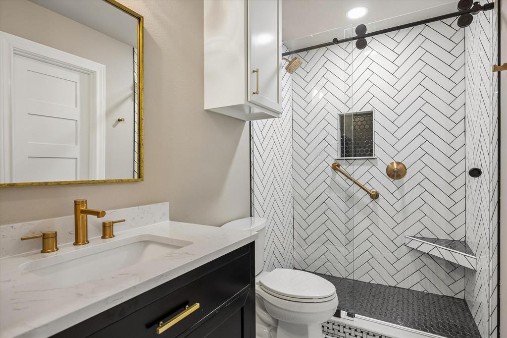 4317 Echo Glen Drive, Dallas, TX 75244