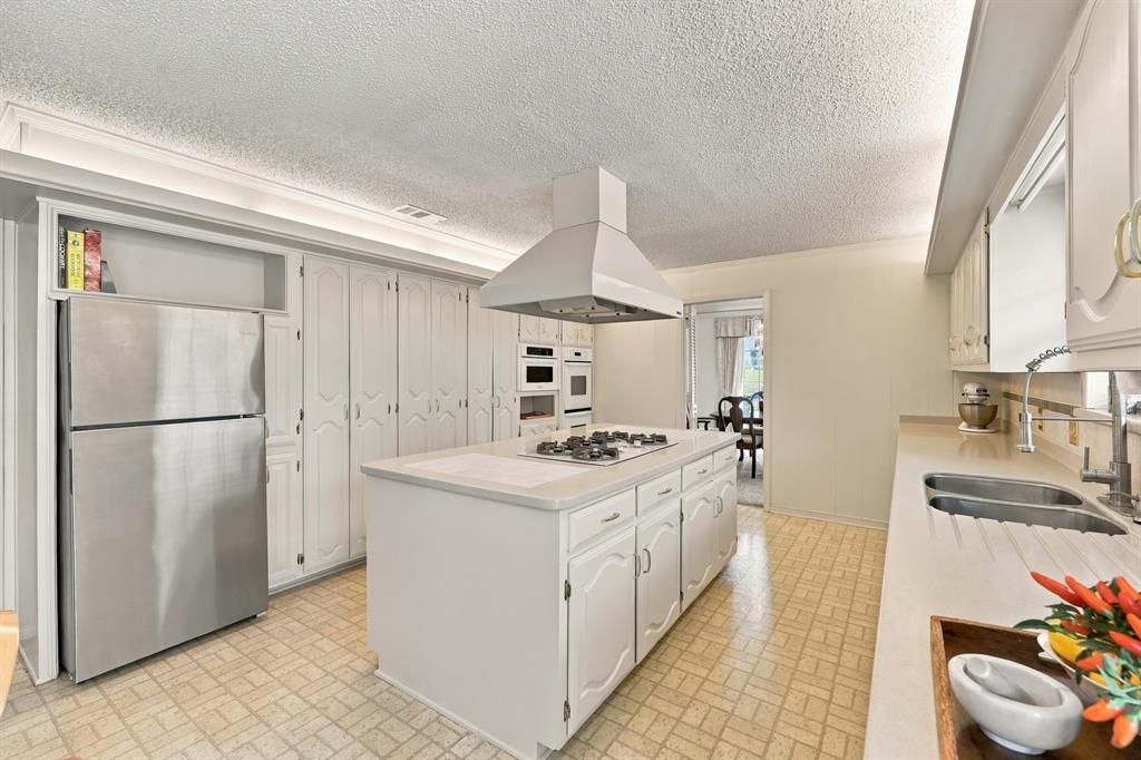 9501 Windy Knoll Drive, Dallas, TX 75243