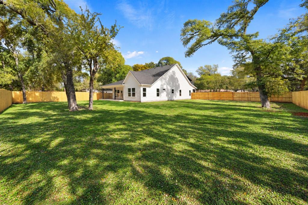 941 Robin Hood Boulevard, Mesquite, TX 75149