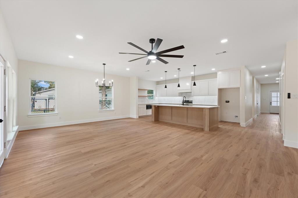 941 Robin Hood Boulevard, Mesquite, TX 75149