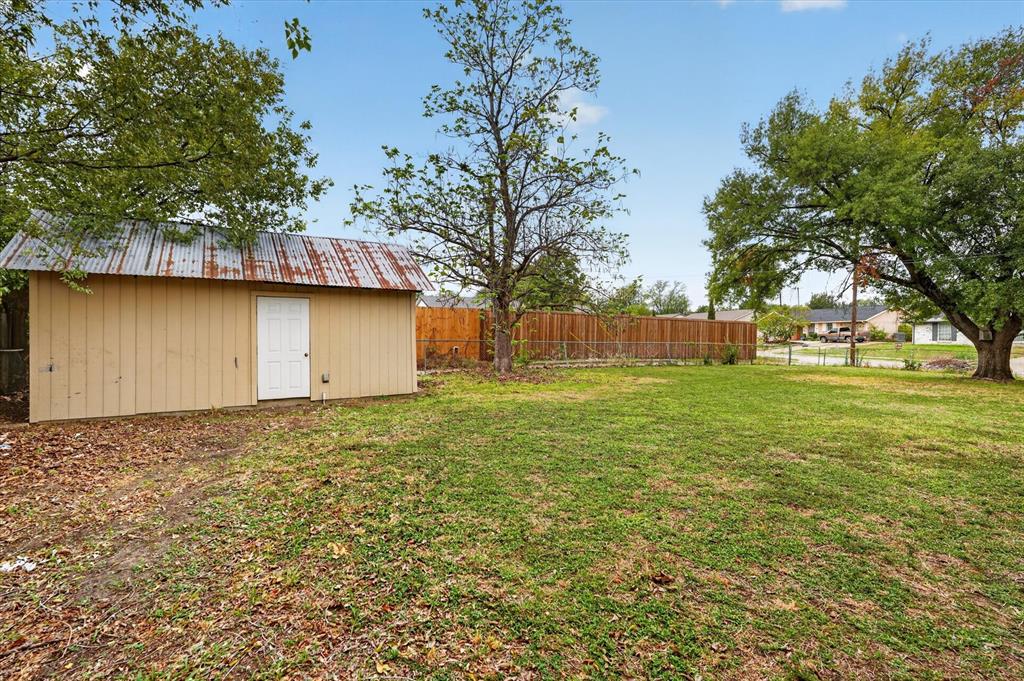 2648 Whippoorwill Drive, Mesquite, TX 75149