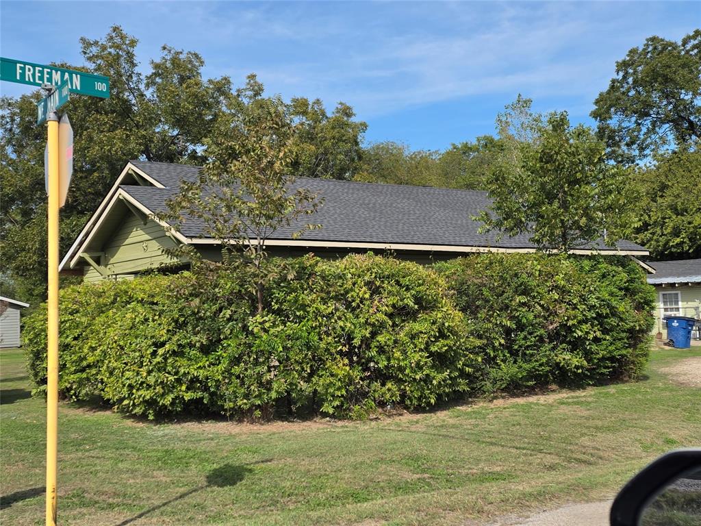 1100 Main Street, Ennis, TX 75119