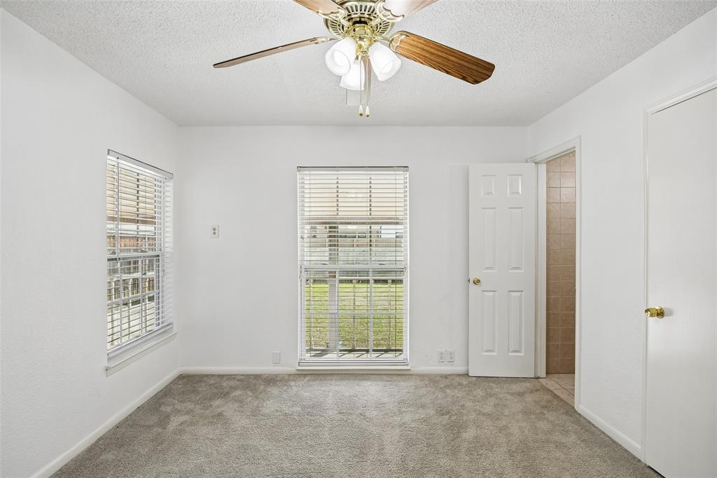Guest bedroom in back of home.