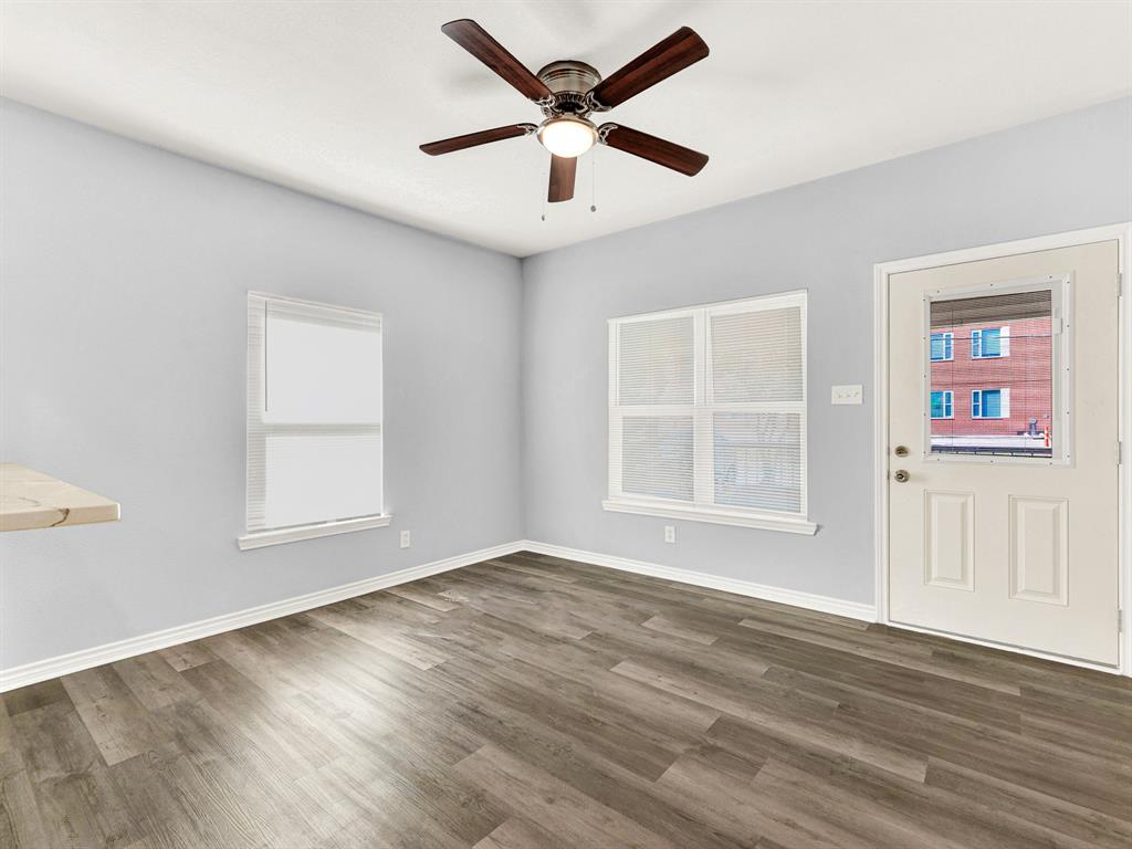 622 S Edgefield Avenue, Dallas, TX 75208