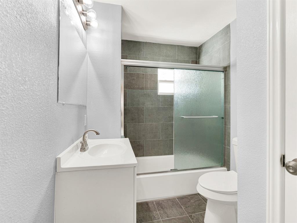 622 S Edgefield Avenue, Dallas, TX 75208