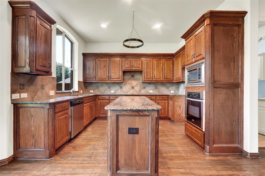 1910 Saint Johns Avenue, Allen, TX 75002