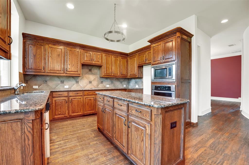 1910 Saint Johns Avenue, Allen, TX 75002