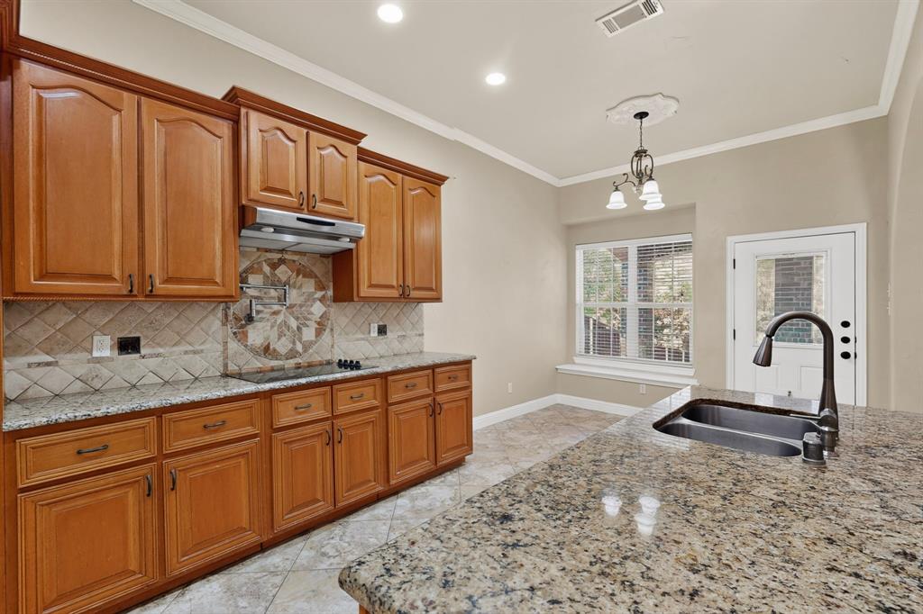 5105 Lake Forest Drive, Rowlett, TX 75088
