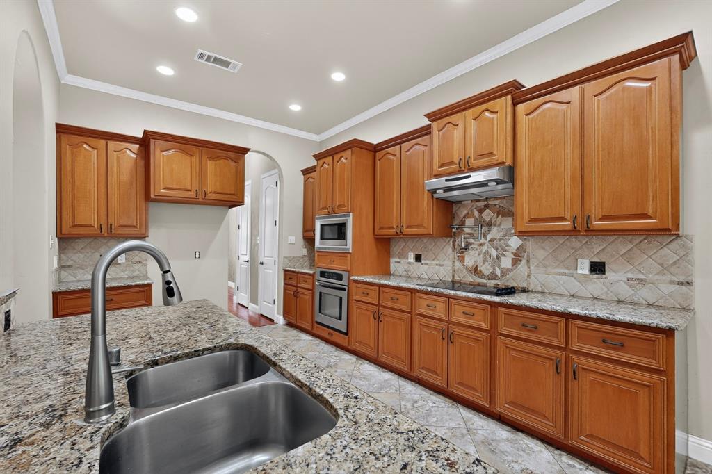 5105 Lake Forest Drive, Rowlett, TX 75088
