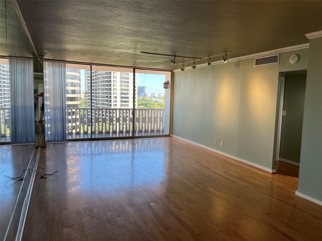 3701 Turtle Creek Boulevard, #12C, Dallas, TX 75219