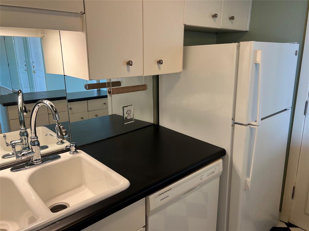 3701 Turtle Creek Boulevard, #12C, Dallas, TX 75219