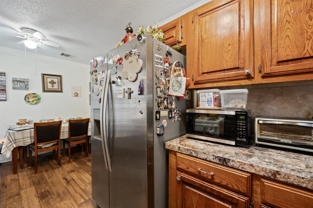 1702 S Clay Street, Kaufman, TX 75142