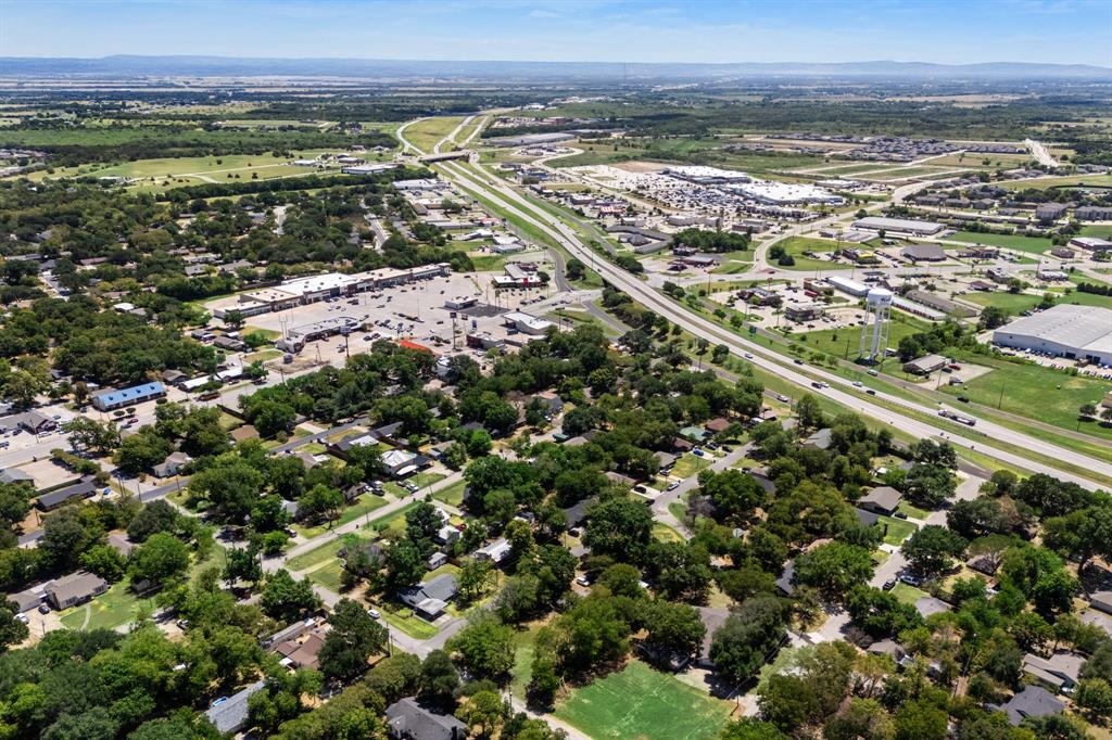 1702 S Clay Street, Kaufman, TX 75142