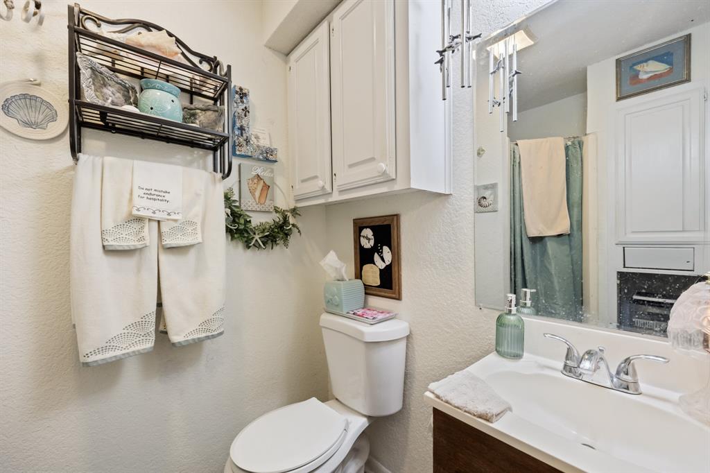 1702 S Clay Street, Kaufman, TX 75142