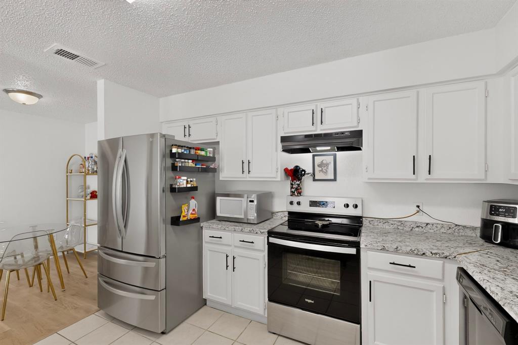 2608 Isbella Drive, Grand Prairie, TX 75052