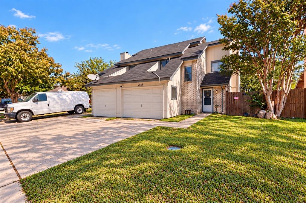 2608 Isbella Drive, Grand Prairie, TX 75052