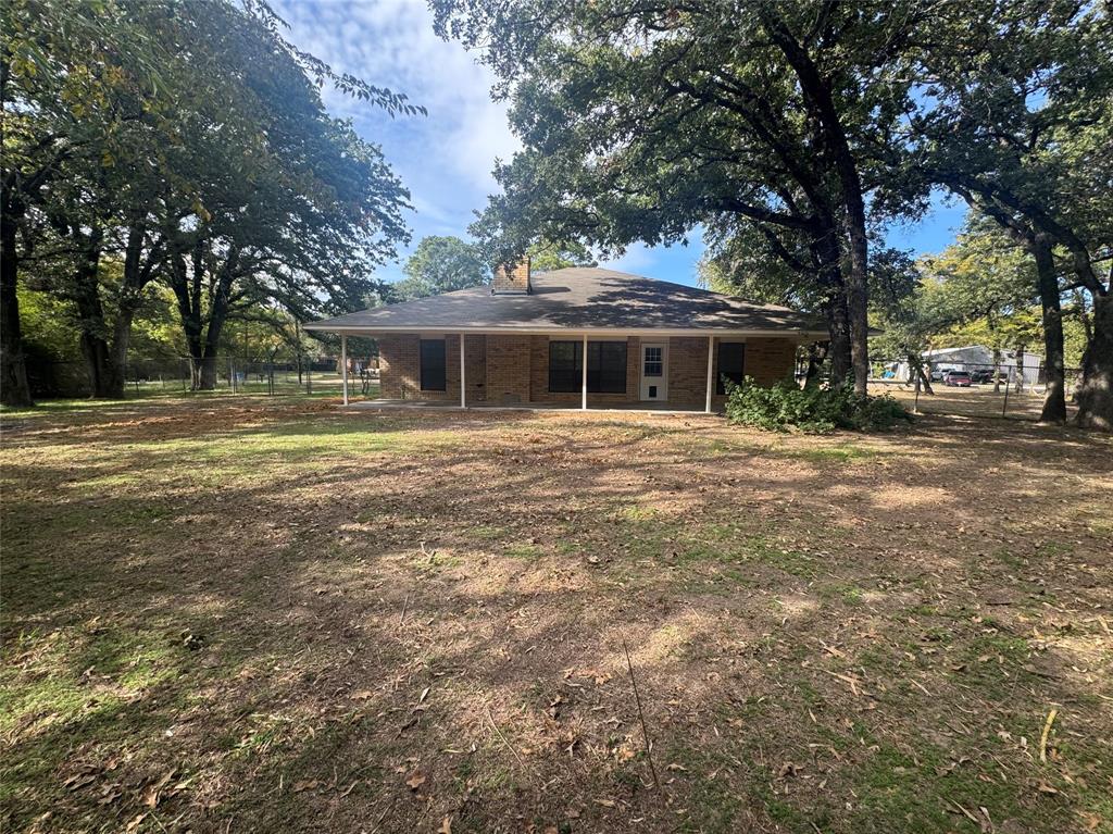 112 Lakeway Lane, Gun Barrel City, TX 75156