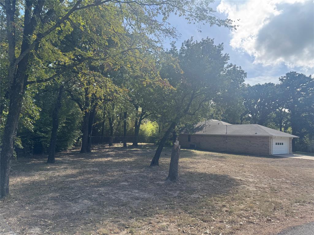 112 Lakeway Lane, Gun Barrel City, TX 75156