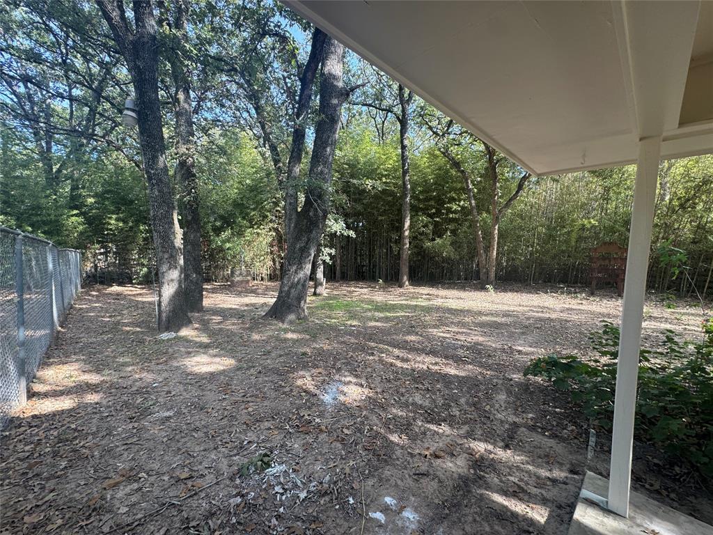 112 Lakeway Lane, Gun Barrel City, TX 75156