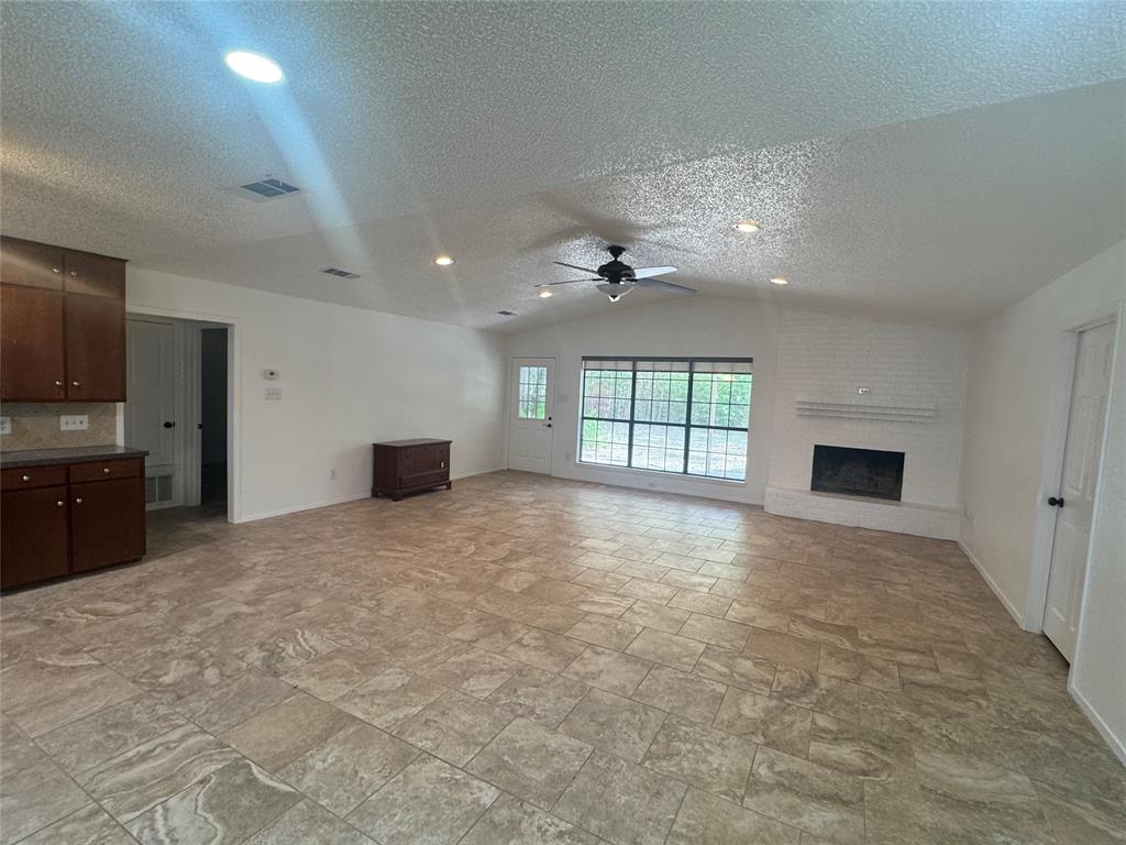 112 Lakeway Lane, Gun Barrel City, TX 75156