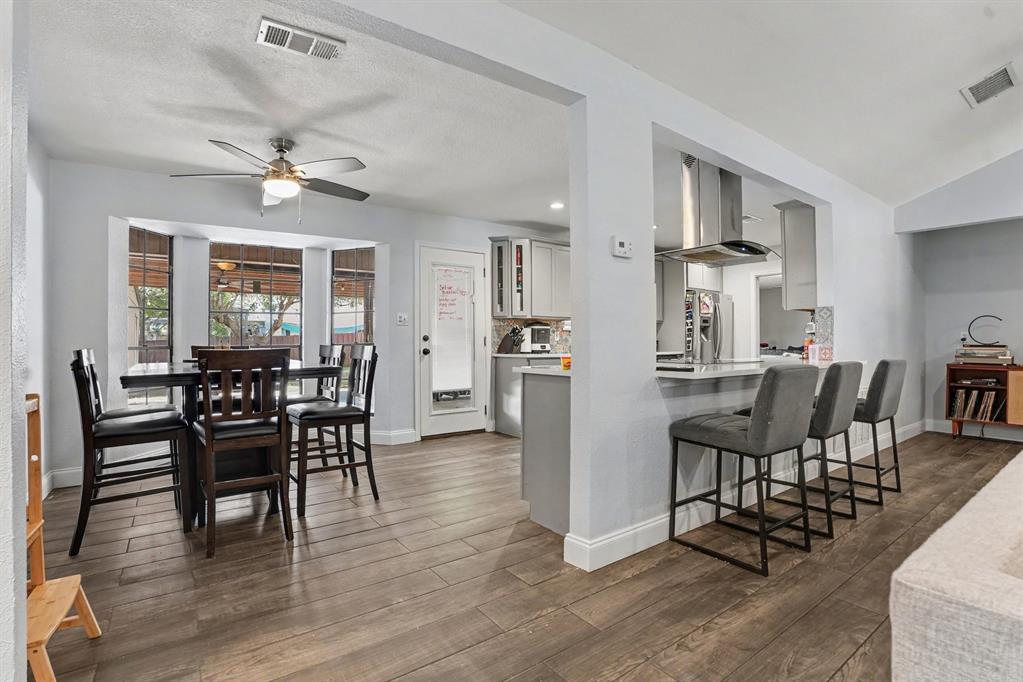 1813 E Terrace Street, Grand Prairie, TX 75050