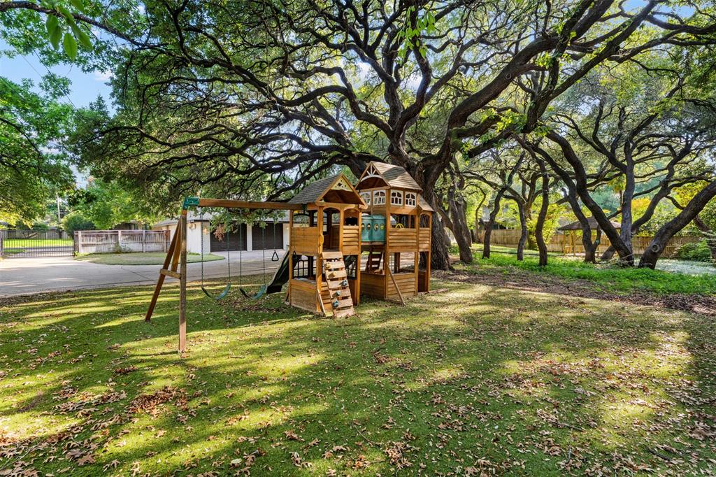 5015 Meadow Wood Drive, Waco, TX 76710