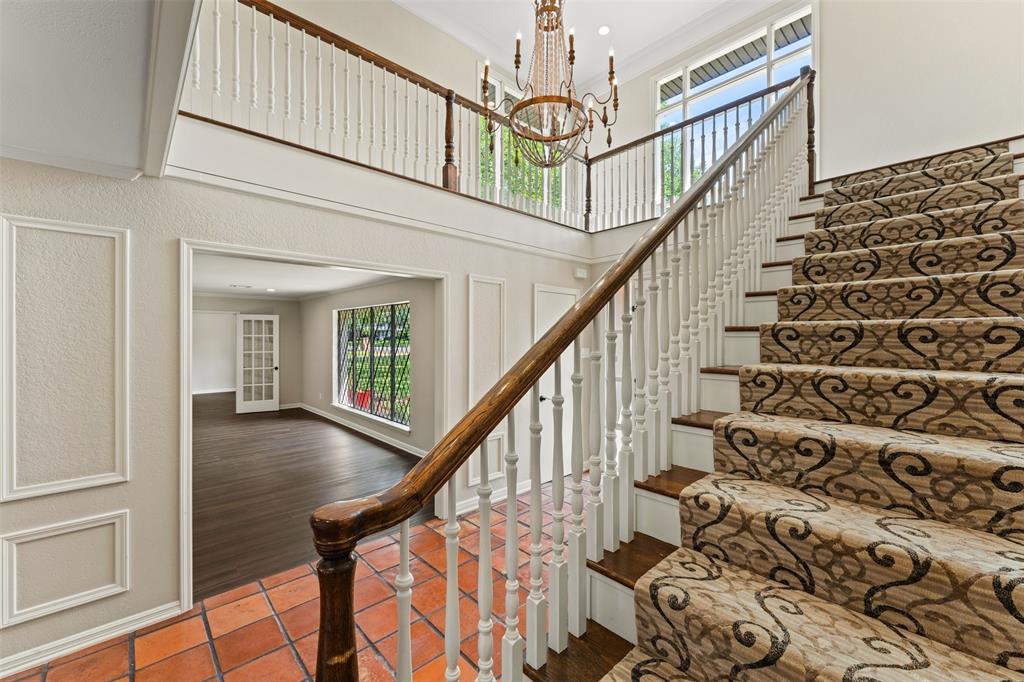 5015 Meadow Wood Drive, Waco, TX 76710