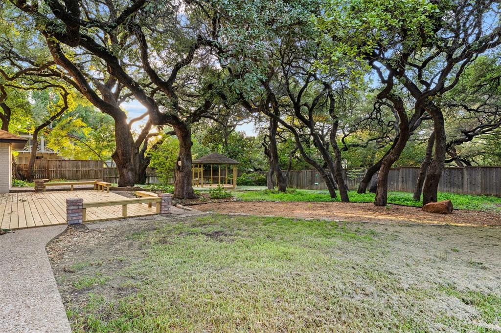 5015 Meadow Wood Drive, Waco, TX 76710