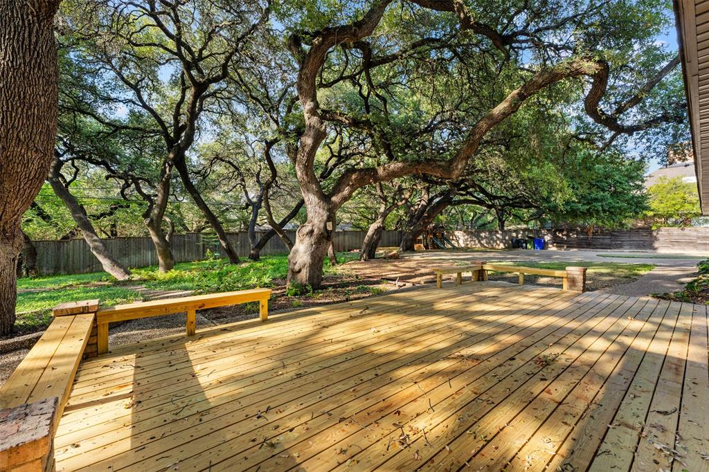 5015 Meadow Wood Drive, Waco, TX 76710