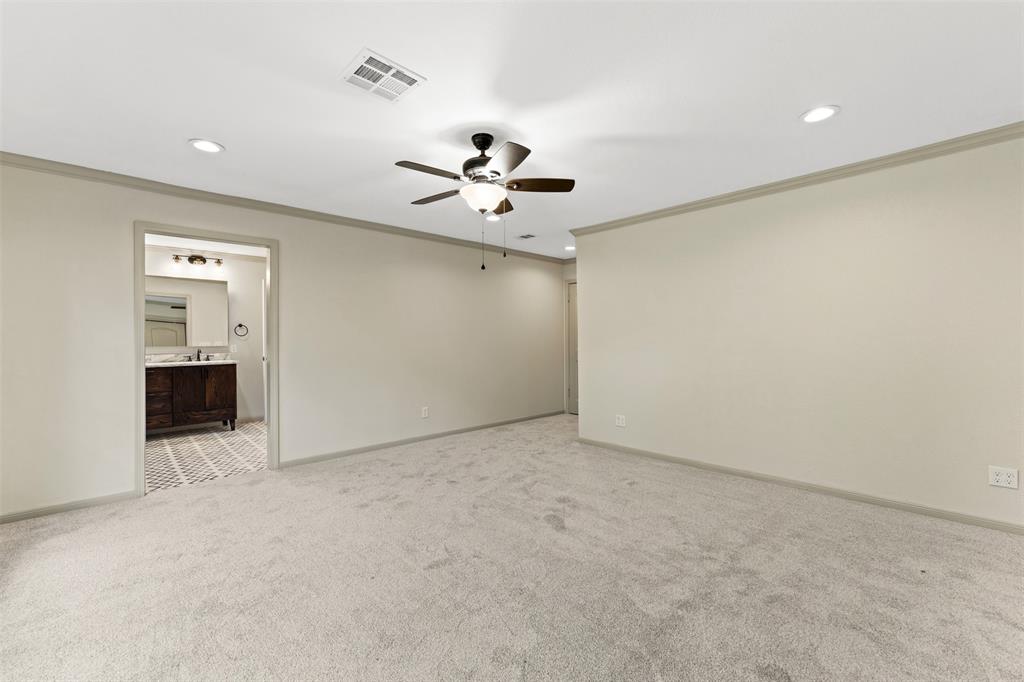 5015 Meadow Wood Drive, Waco, TX 76710