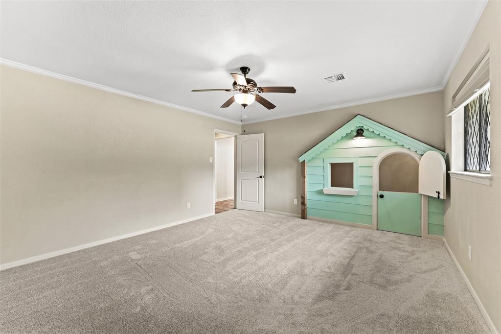 5015 Meadow Wood Drive, Waco, TX 76710
