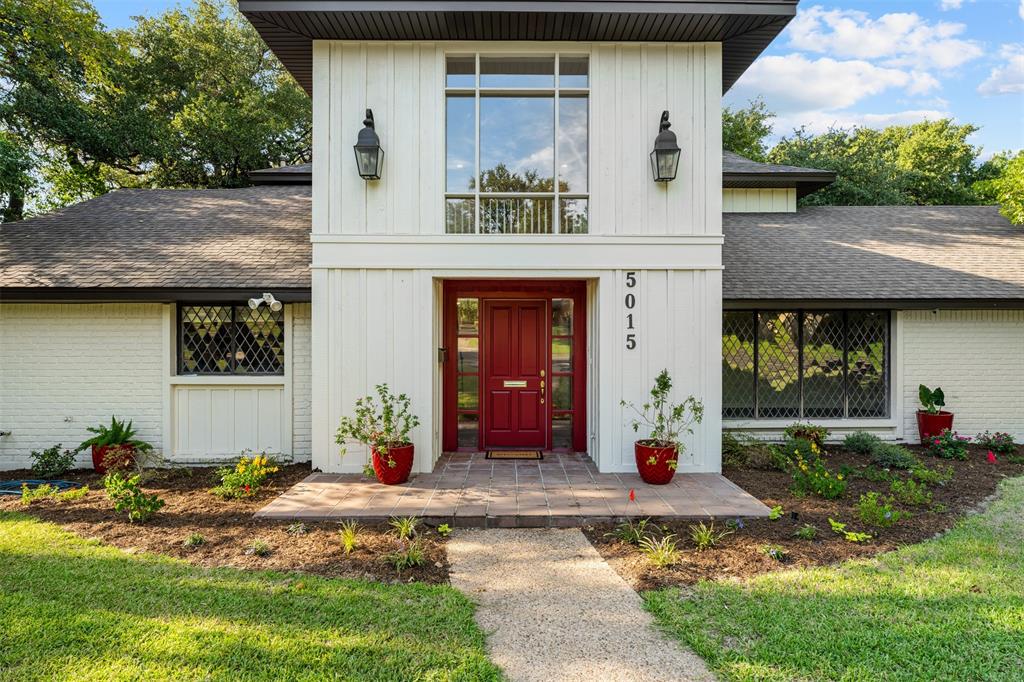 5015 Meadow Wood Drive, Waco, TX 76710
