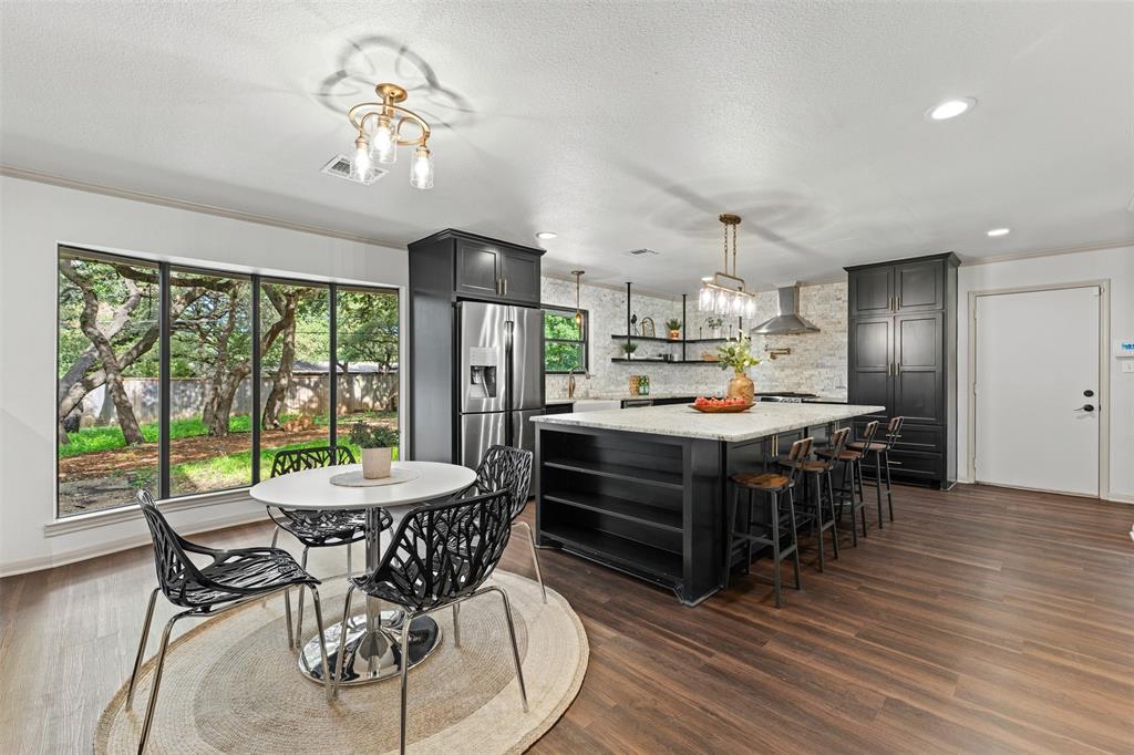 5015 Meadow Wood Drive, Waco, TX 76710