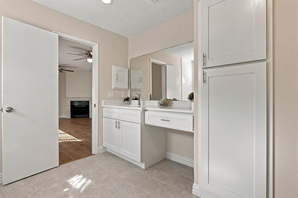700 Bel Aire Crest, Irving, TX 75061