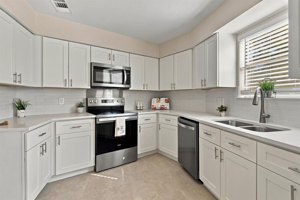 700 Bel Aire Crest, Irving, TX 75061