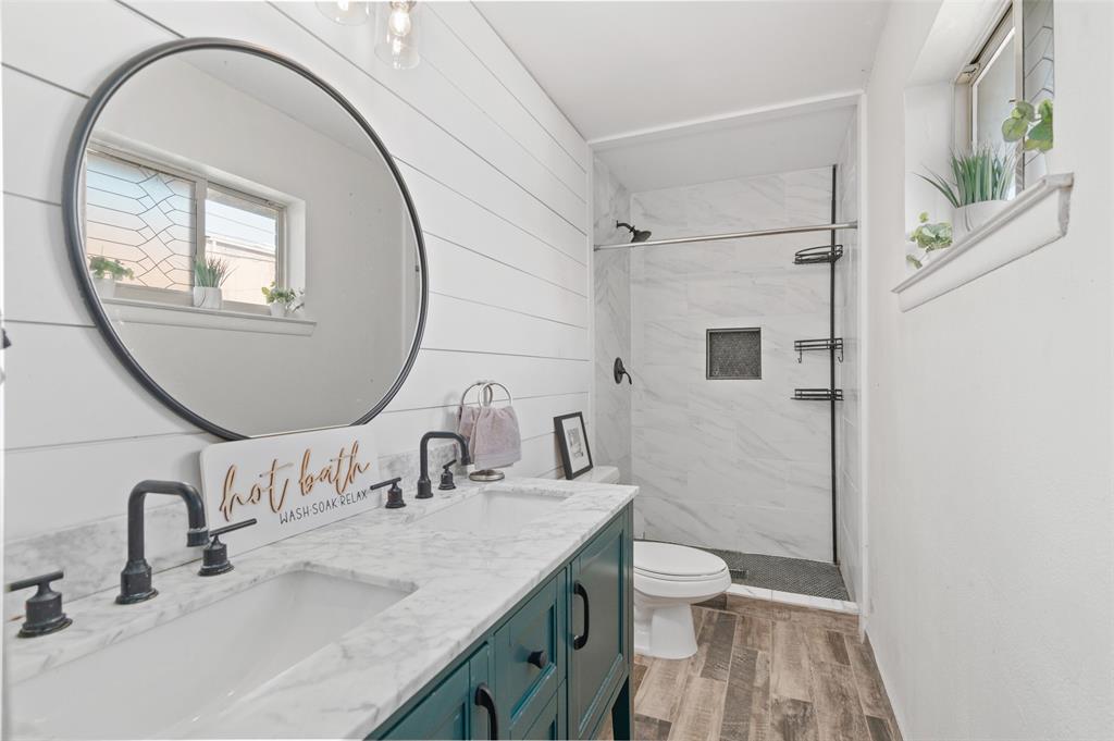 8045 Greenhollow Lane, Dallas, TX 75240