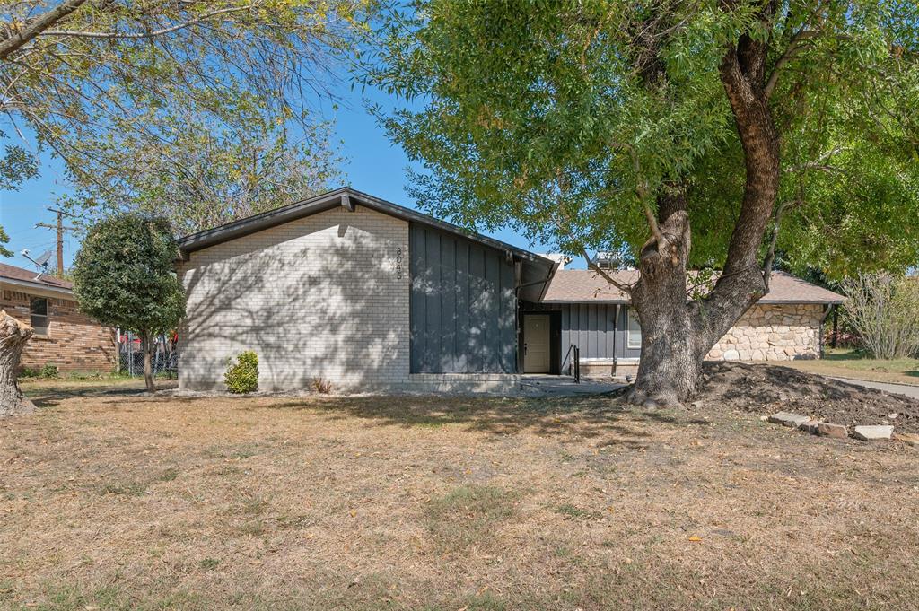 8045 Greenhollow Lane, Dallas, TX 75240
