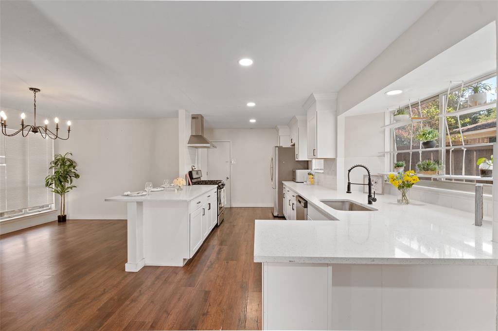 8045 Greenhollow Lane, Dallas, TX 75240