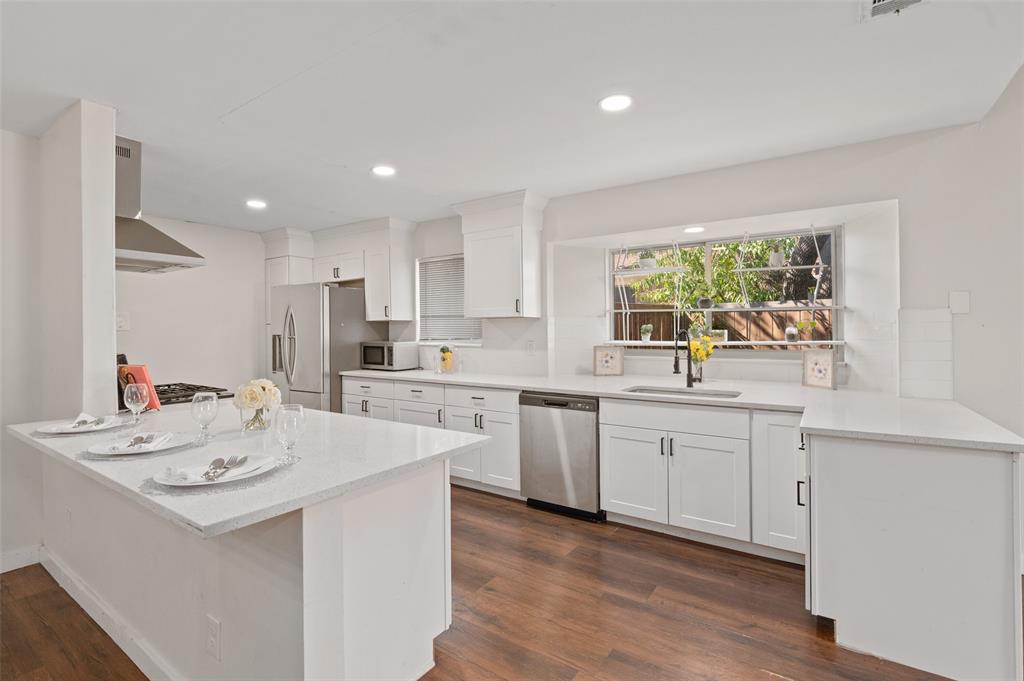8045 Greenhollow Lane, Dallas, TX 75240