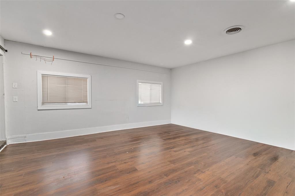 8045 Greenhollow Lane, Dallas, TX 75240