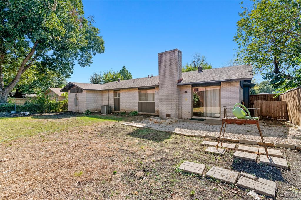 8045 Greenhollow Lane, Dallas, TX 75240
