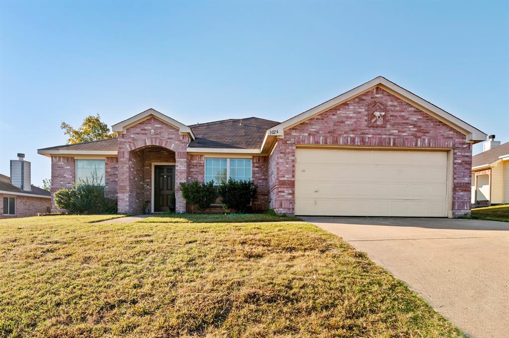 1024 Cove Hollow Drive, Cedar Hill, TX 75104