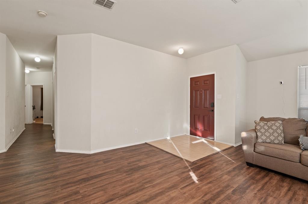 1024 Cove Hollow Drive, Cedar Hill, TX 75104