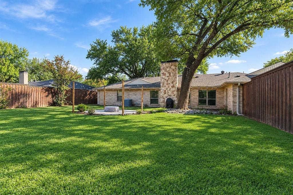 4015 Myerwood Lane, Dallas, TX 75244