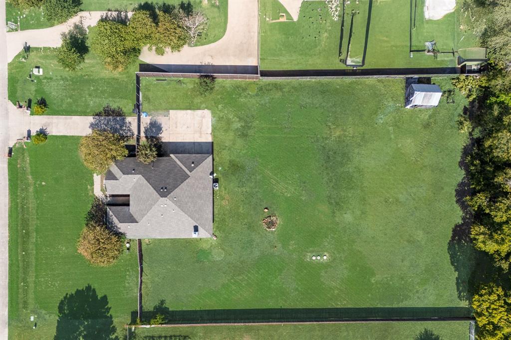 1004 Harmony Circle, Nevada, TX 75173
