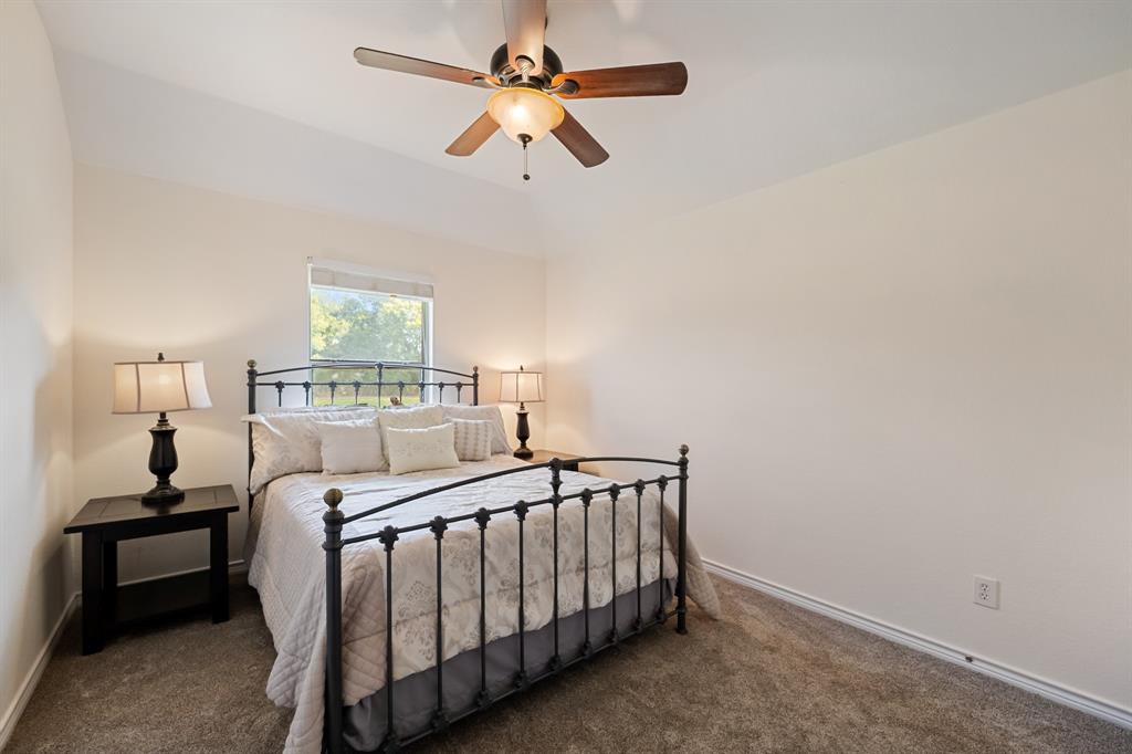 1004 Harmony Circle, Nevada, TX 75173